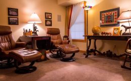 eames-chairs-670286_1920